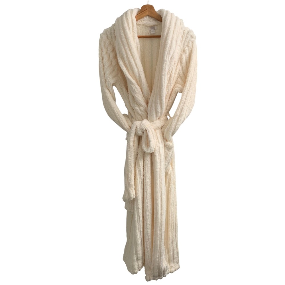 NWT Textured Plush Fleece Robe in cream size XS